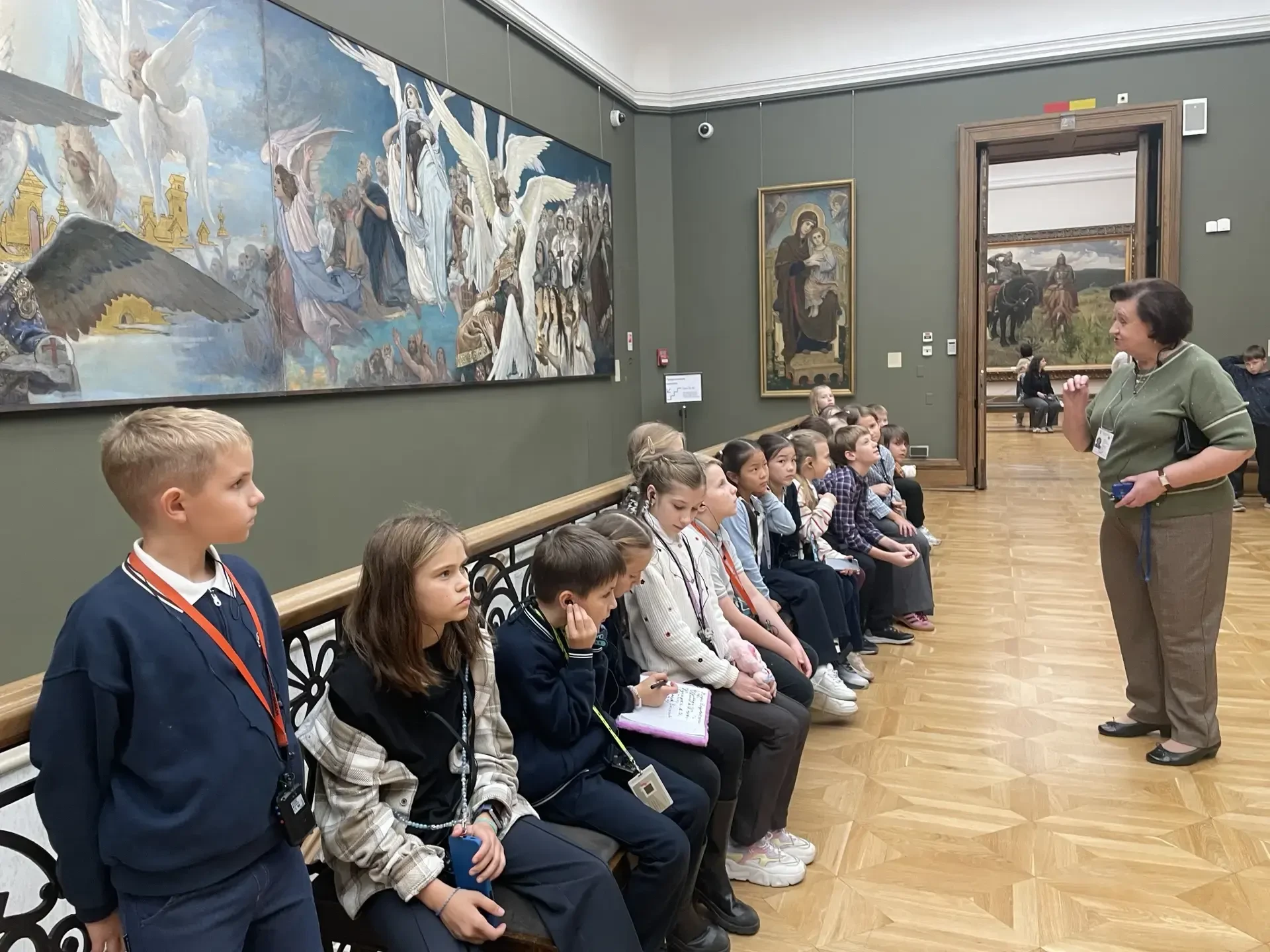 🎨 Путешествие в мир русского искусства! 🖼️✨