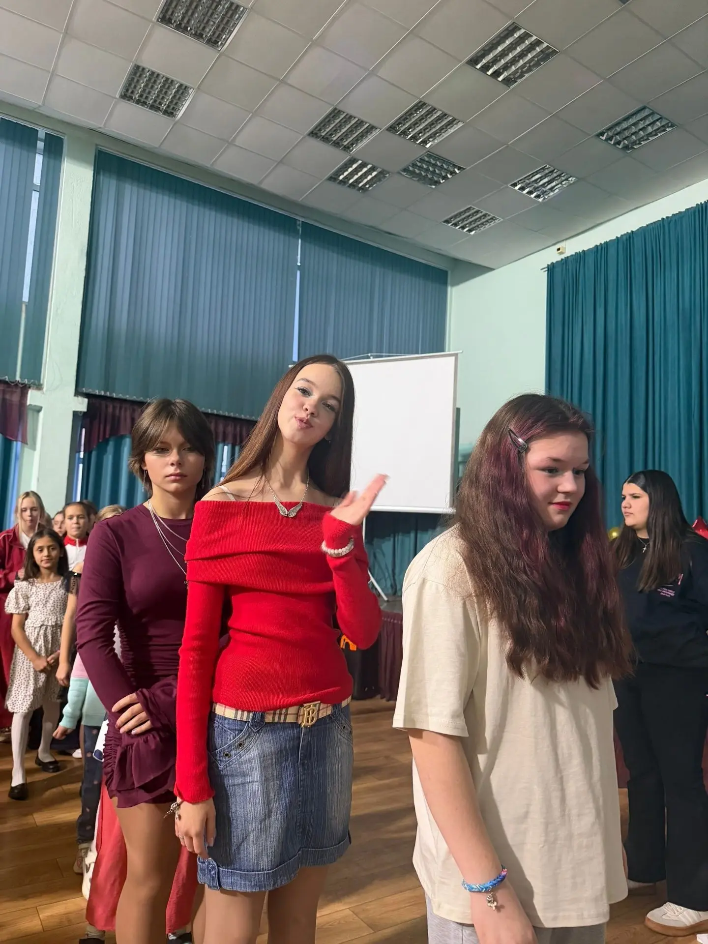 9 октября Первичное Отделение "Лидеры Будущего" и ученический совет школы