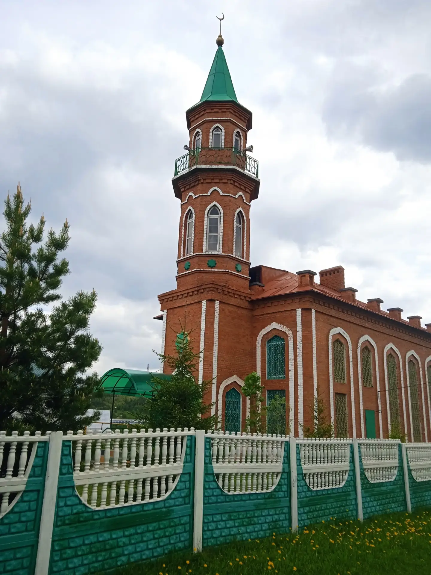 Имам-мухтасиб Верхнеуфалейского городского округа и Нязепетровского района Зульфар-хазр...