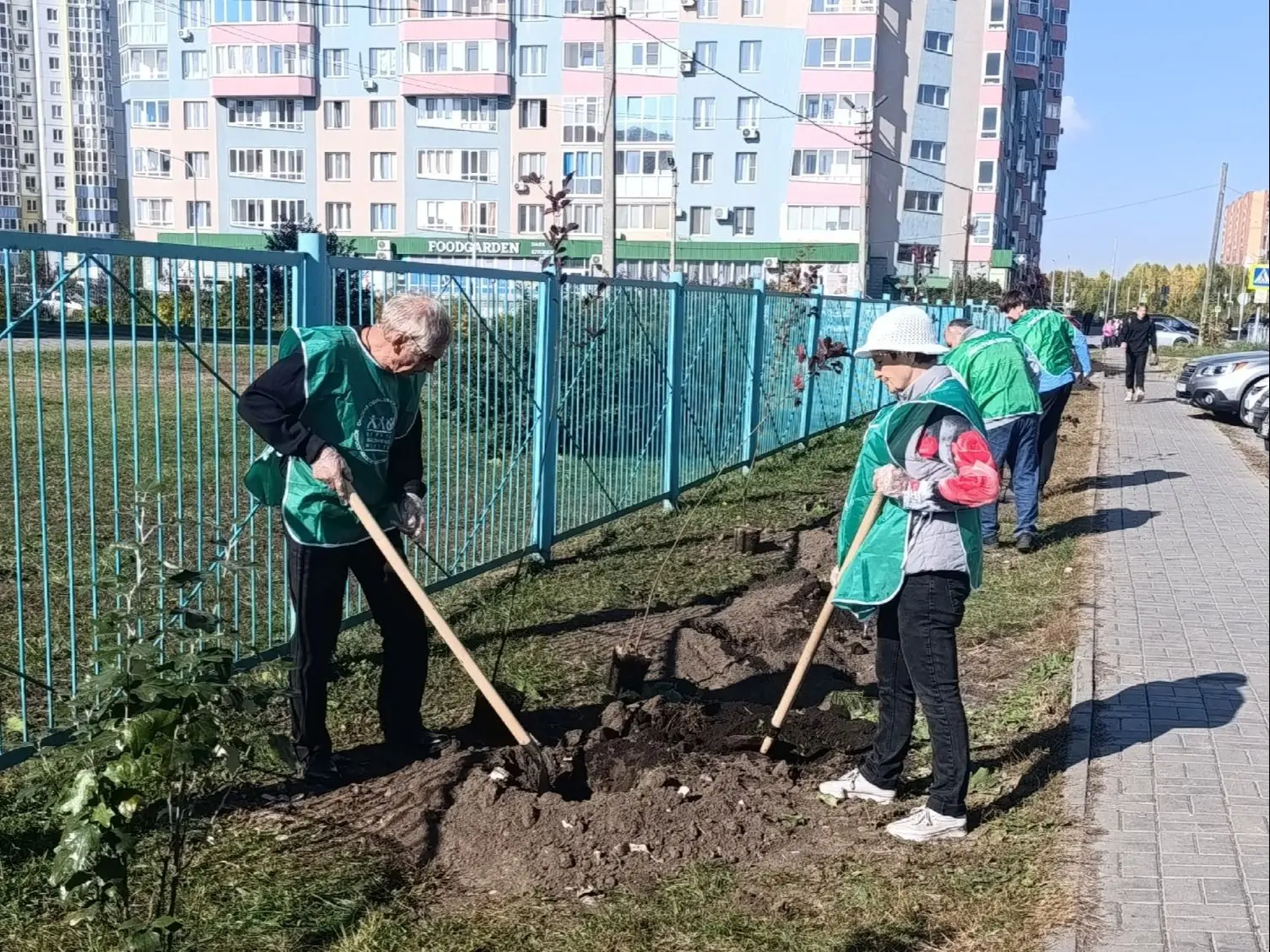👨‍🌾На Левобережье прошла ежегодная акция по озеленению «Дыши».