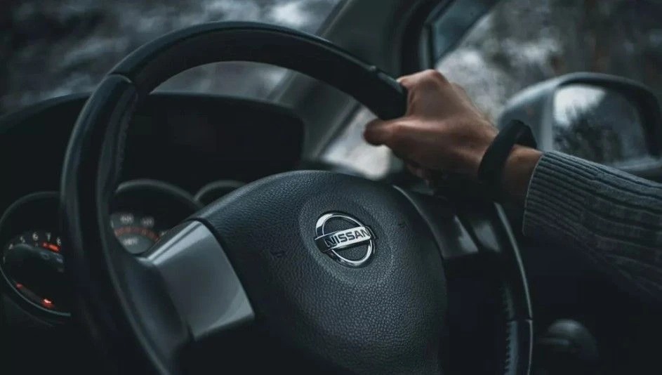 Пьяная езда довела жителя Алтайского края до конфискации авто: Nissan уехал на СВО