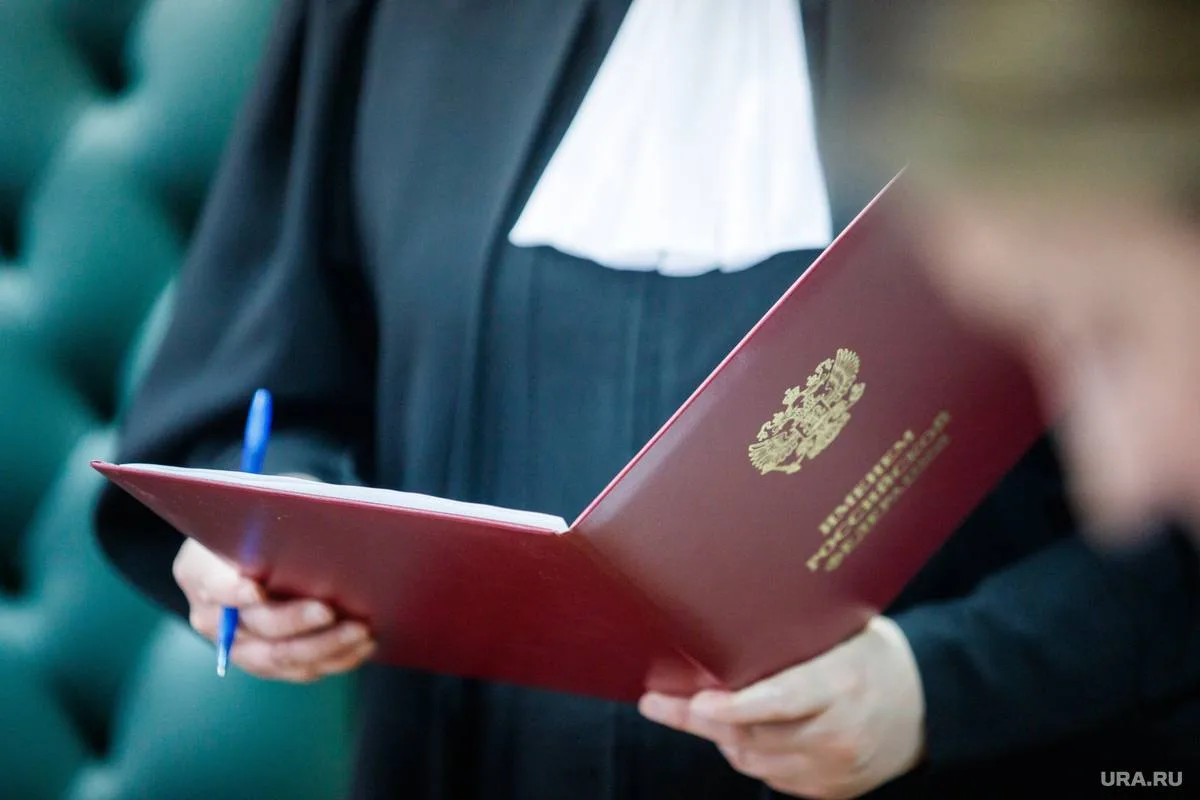 Экс-супруга участника СВО присвоила около миллиона рублей его выплат