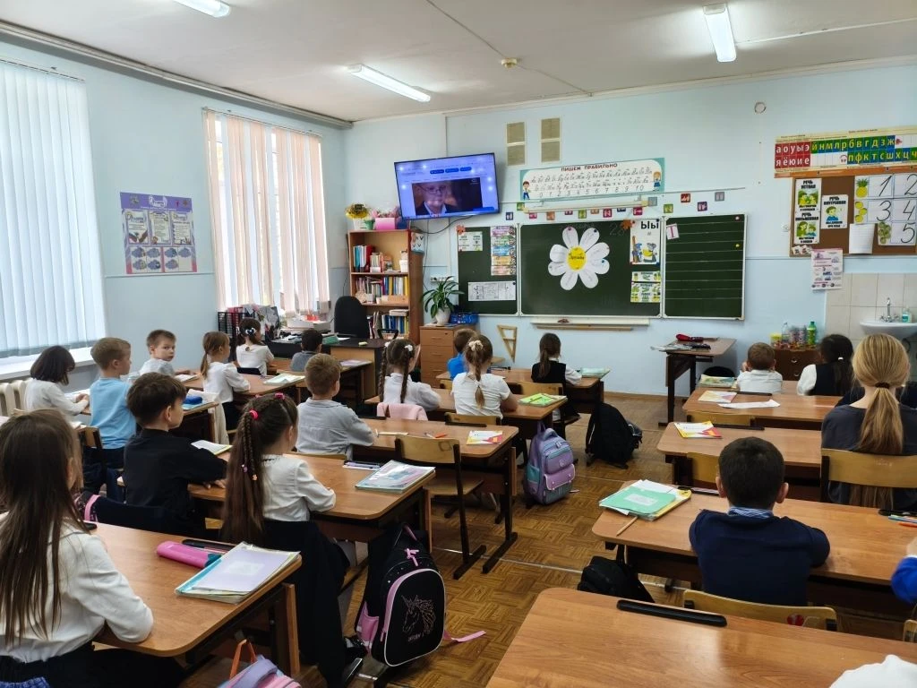 КИНОУРОКИ В ШКОЛЕ.Киноурок о дружбе: «Не трус и не предатель»