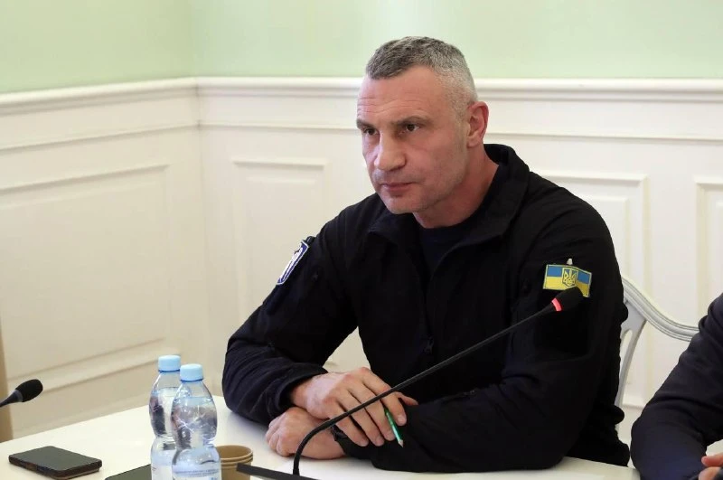 Мэр Киева Виталий Кличко рекомендовал жителям рассмотреть возможность временного выезда...