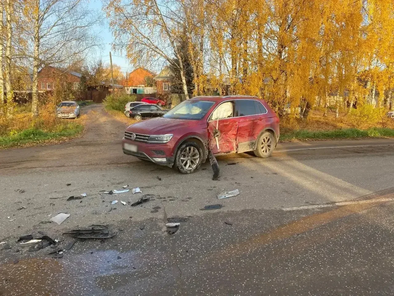 В г. Воткинске произошло столкновение легкового автомобиля и рейсового автобуса