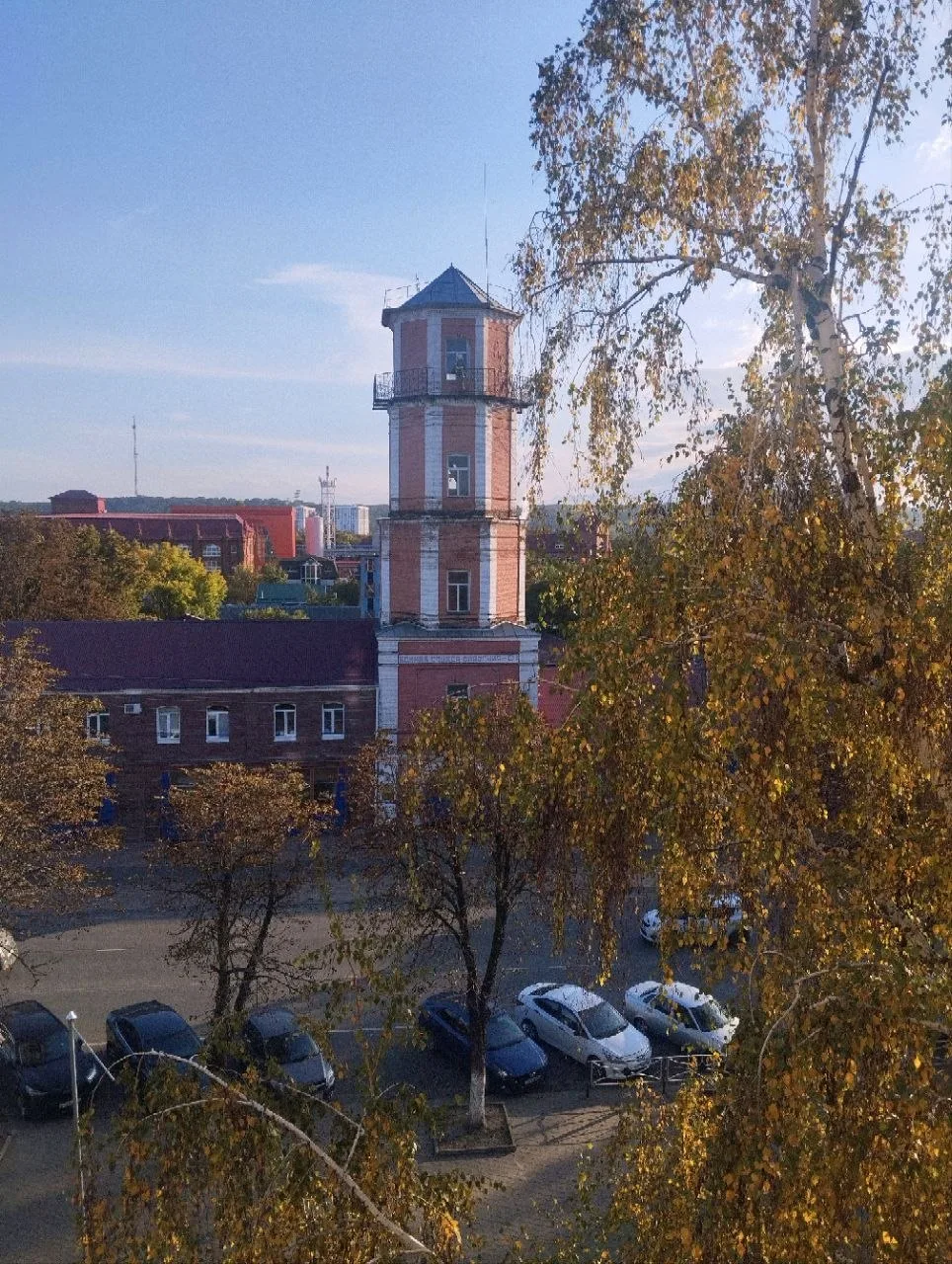 ☀️ 11 октября в Адыгее ясно. Температура воздуха в равнинной части +18… +26 °C. Ветер 2...