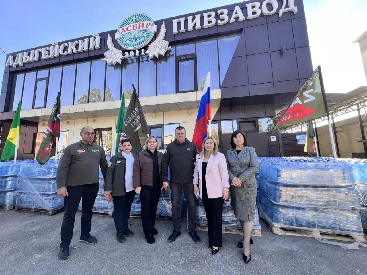 Из Адыгеи в ДНР отправили партию воды