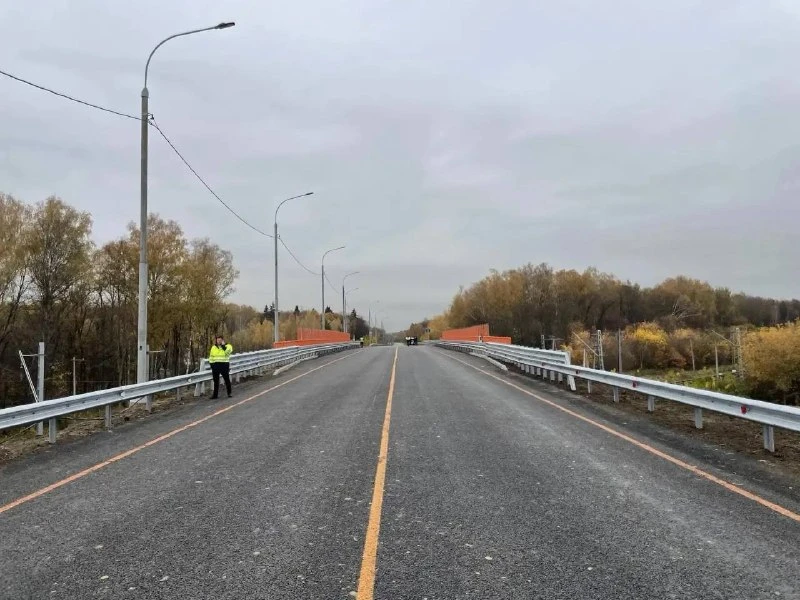 В Серпухове открыли путепровод на 95 км Старосимферопольского шоссе у Лукино. Он соедин...