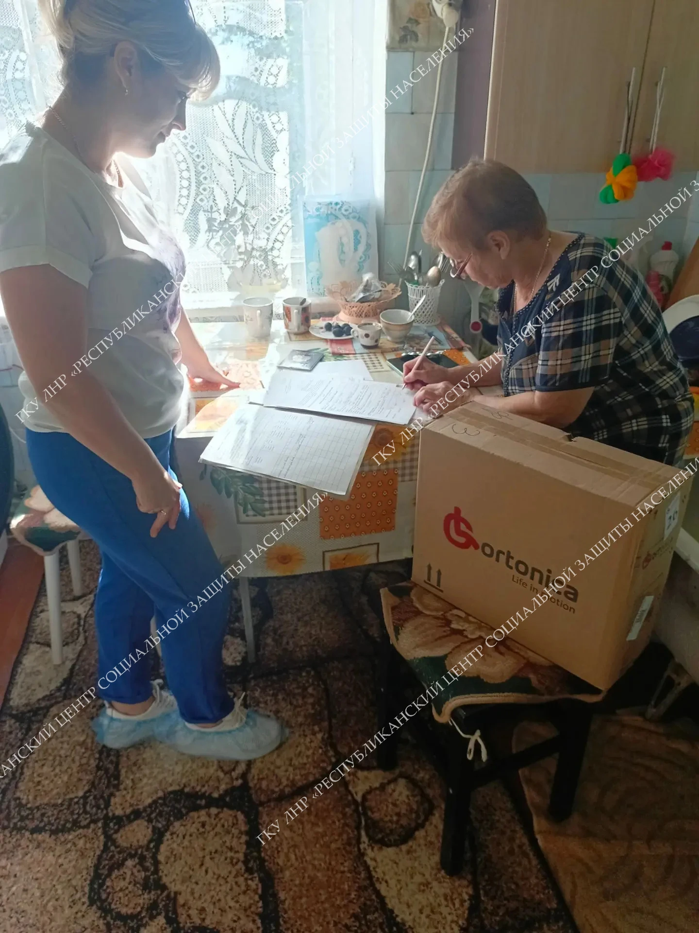 🚐Специалистами Филиала № 3 ГКУ ЛНР «РЦСЗН» по Ленинскому и Каменнобродскому районам г....