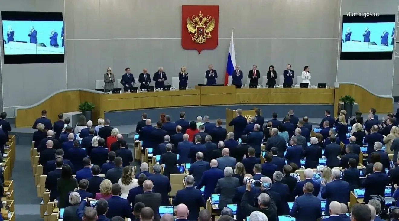 Госдума РФ 13 октября единогласно, 438 голосами, избрала Константина Затулина Специальн...