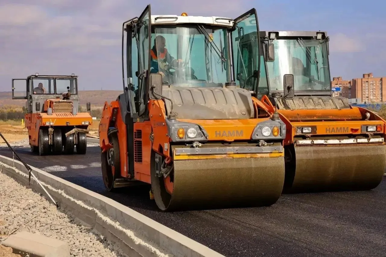 🛣 В Луганске строительство дорожной инфраструктуры в районе улицы Андрея Линева вышло ...