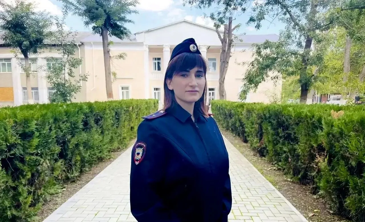 🥰#Хороших_выходных всем жителям и гостям крымского полуострова желает сотрудник ОМВД Р...