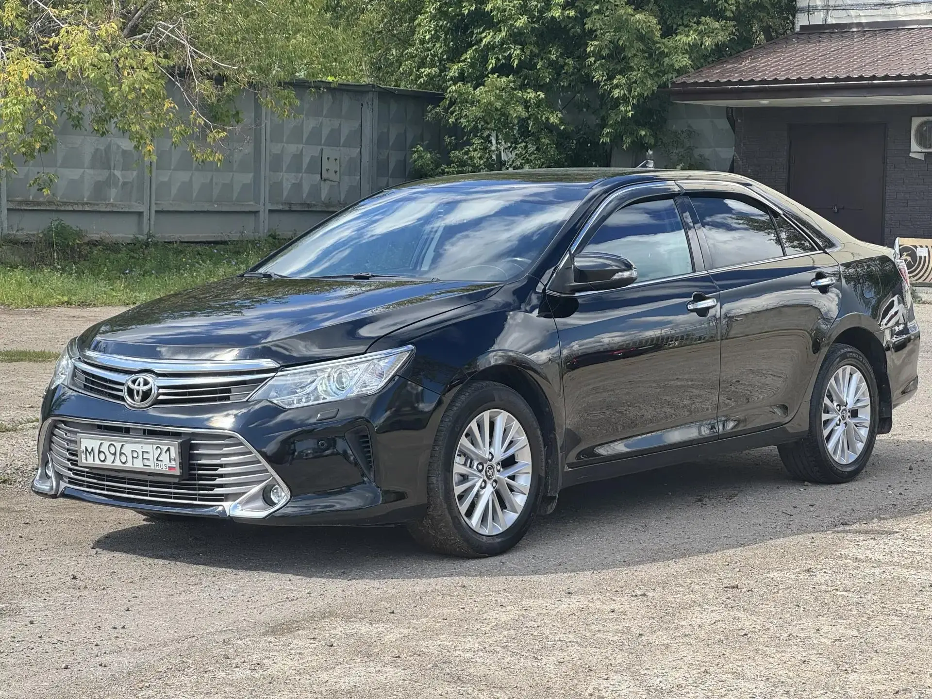 🚘 Toyota Camry 2017 г.э. 2.5л(АТ) 181л.с.