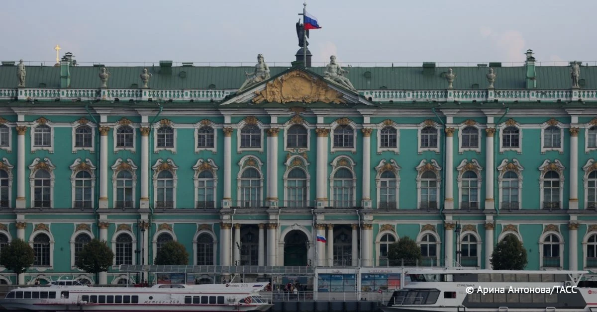 Эрмитаж готовит экспозицию в подвалах о работе музея в блокаду, сообщил заместитель ген...