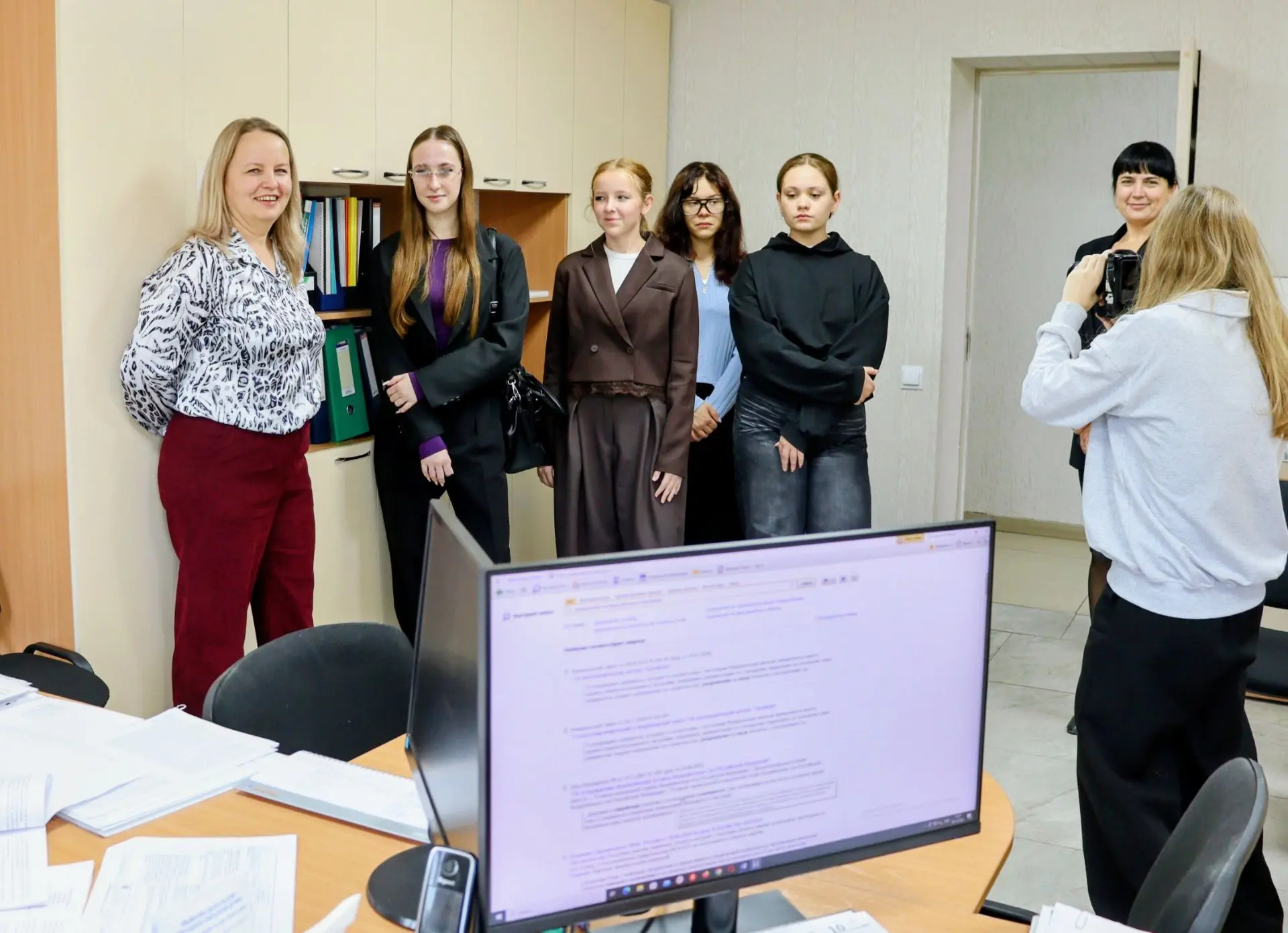 Сегодня в администрацию округа заглянули старшеклассники 10–11 классов школы № 1 – на п...