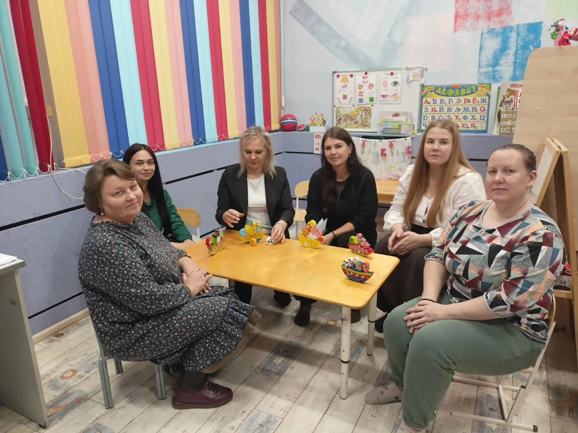 👩‍🏫7 октября в старшей  группе для детей с ТНР  "Лучики" состоялось первое в этом уче...