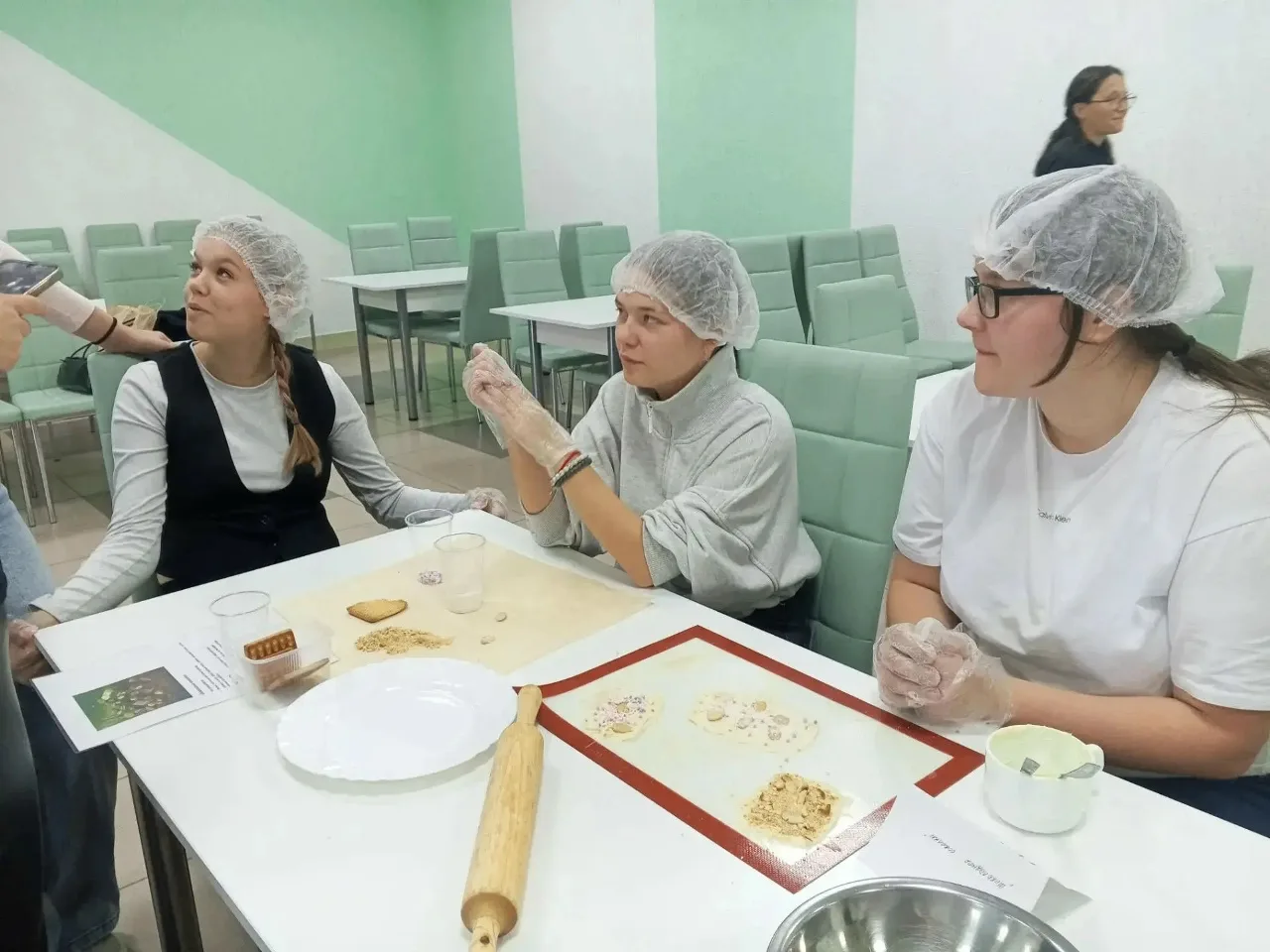 "СЛАДКАЯ ФЕЕРИЯ": СТУДЕНТЫ ОТМЕТИЛИ ВСЕМИРНЫЙ ДЕНЬ КОНФЕТ
