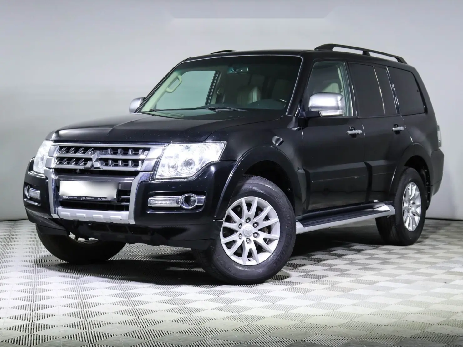 Mitsubishi PAJERO