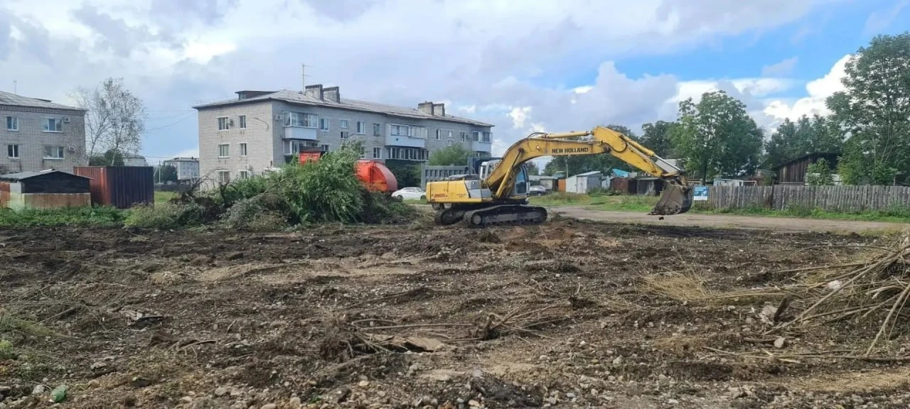 🏐 Волейбольную площадку начали обустраивать на ул. Мелиоративной в Биробиджане