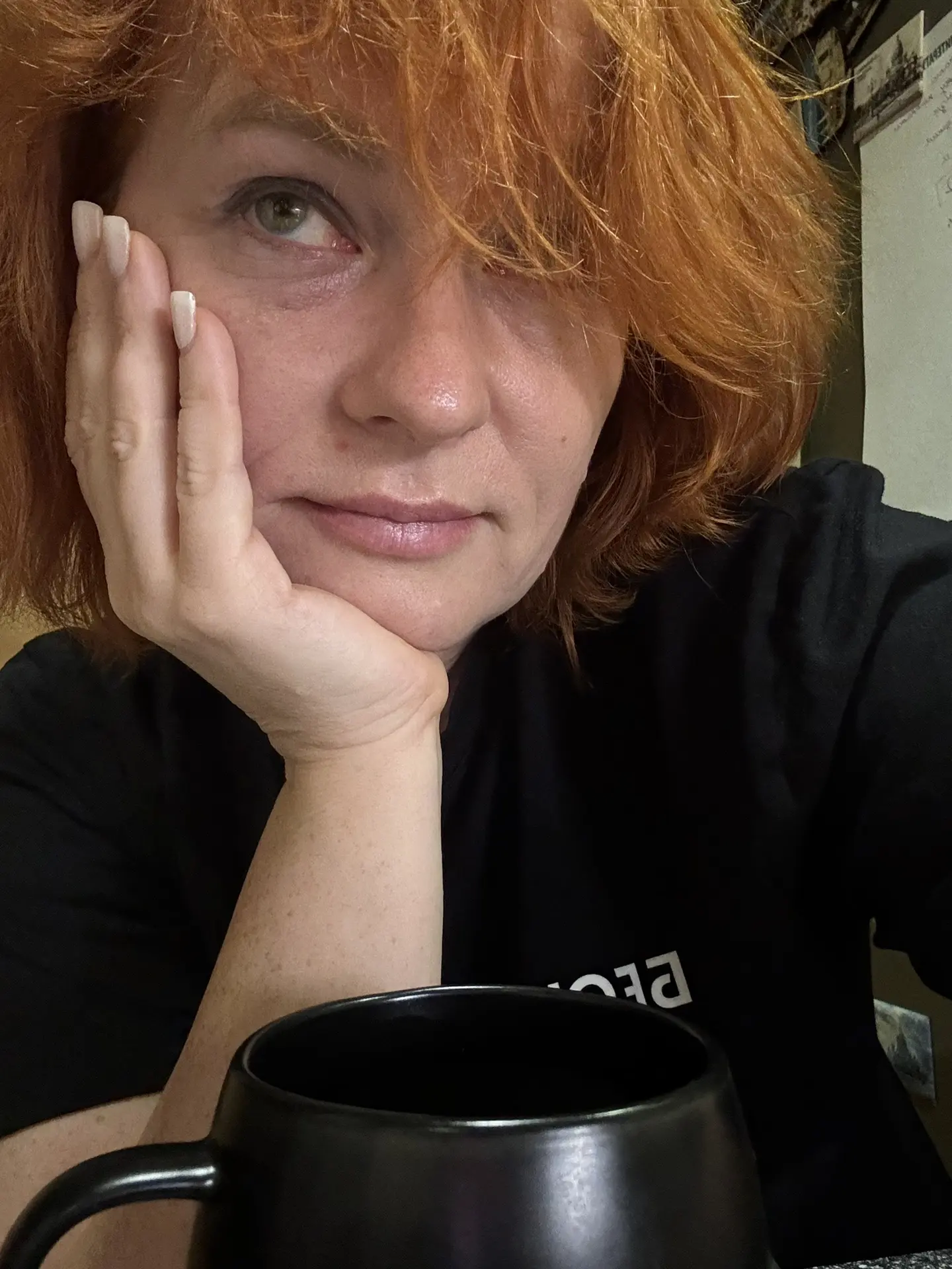 Сижу, пью кофе в тишине… ☕🍂