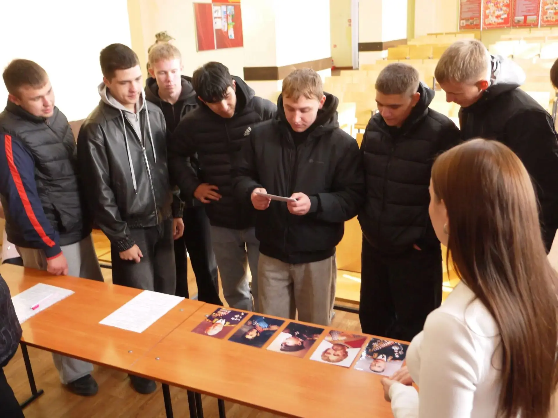 В Ангарске будущие защитники Отечества проверили знания истории: Музей Победы провел ин...
