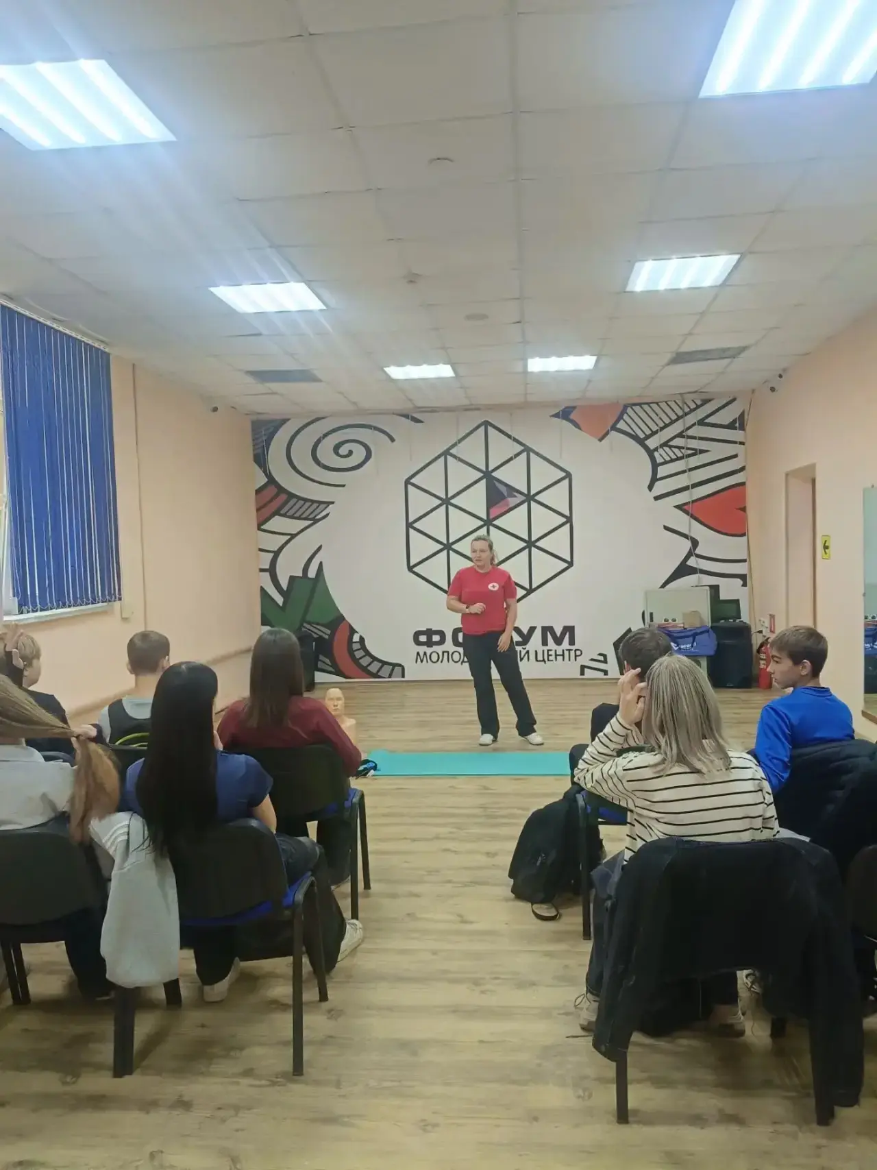 🩺 Ребята из 9 «Г» класса посетили занятие по оказанию первой помощи и теперь знают, ка...