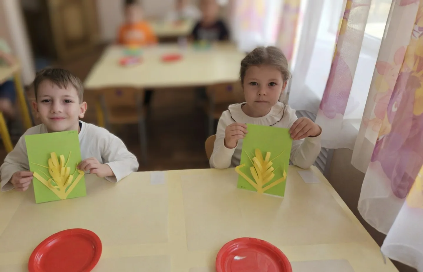 Художественно-эстетическое развитие (Аппликация) в подготовительной группе