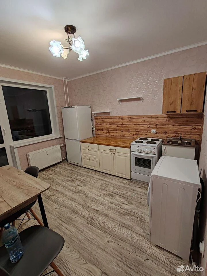 Сдам без посредников: 1-комнатная квартира, 36.7м²