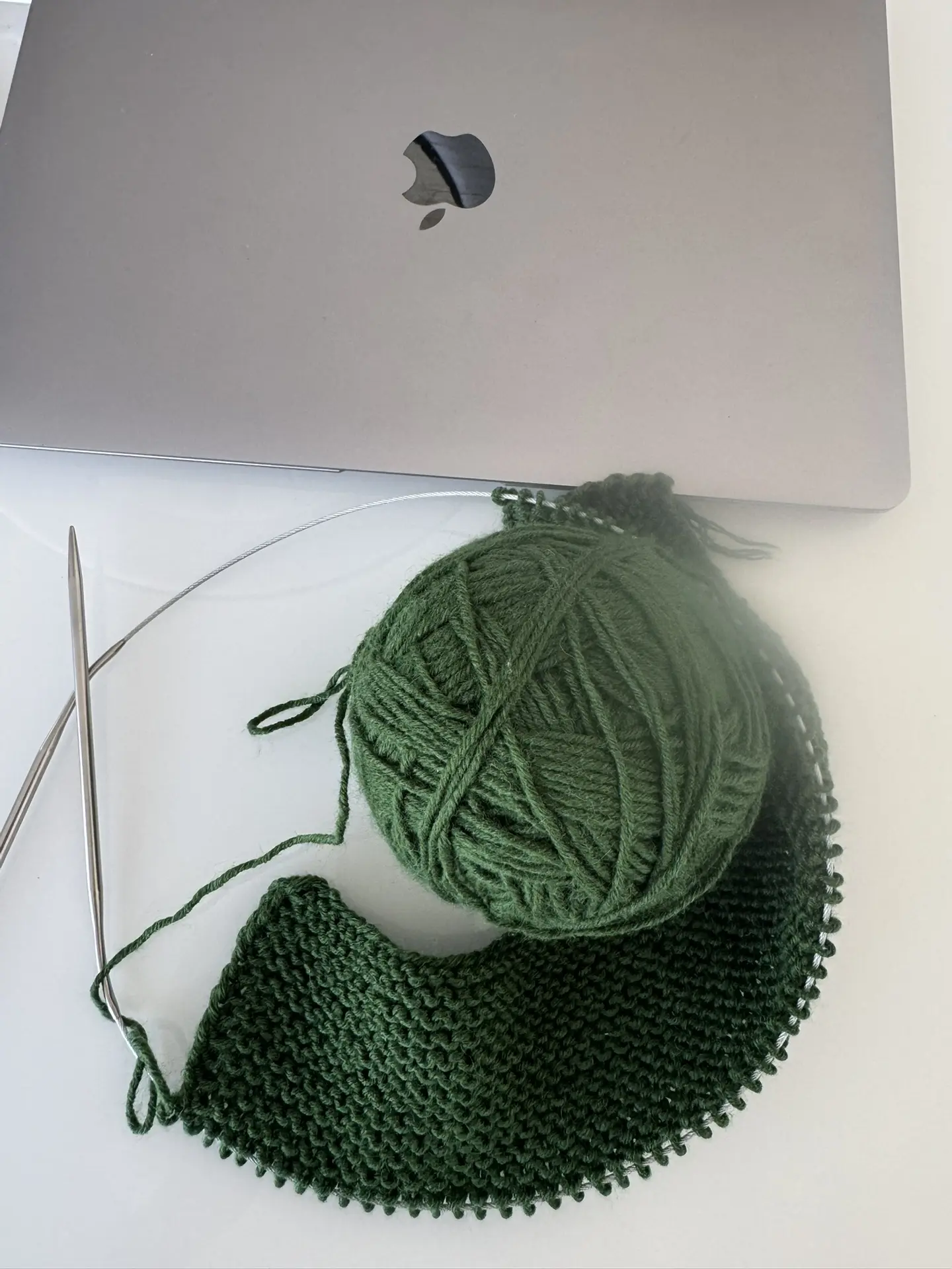 🧶🧠 Почему нейробиологи советуют вязать даже тем, кто не умеет?
