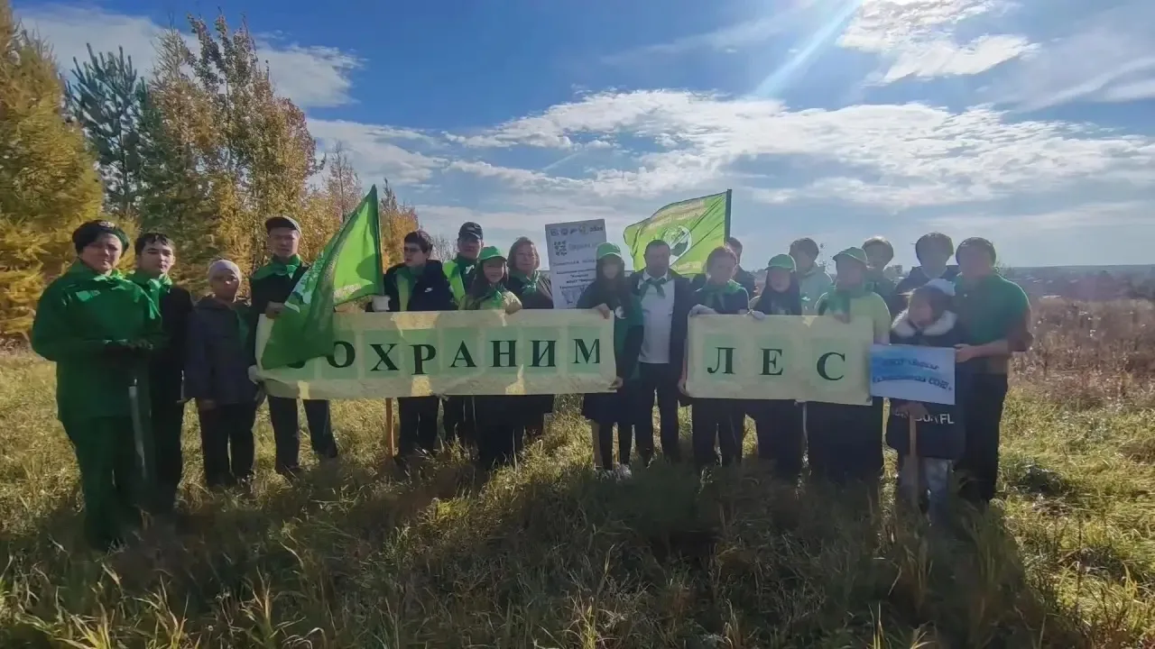 Югары Тегермәнлек урта мәктәбенең "Каенкай" түгәрәгенә йөрүче укучылары, җитәкчеләре бе...