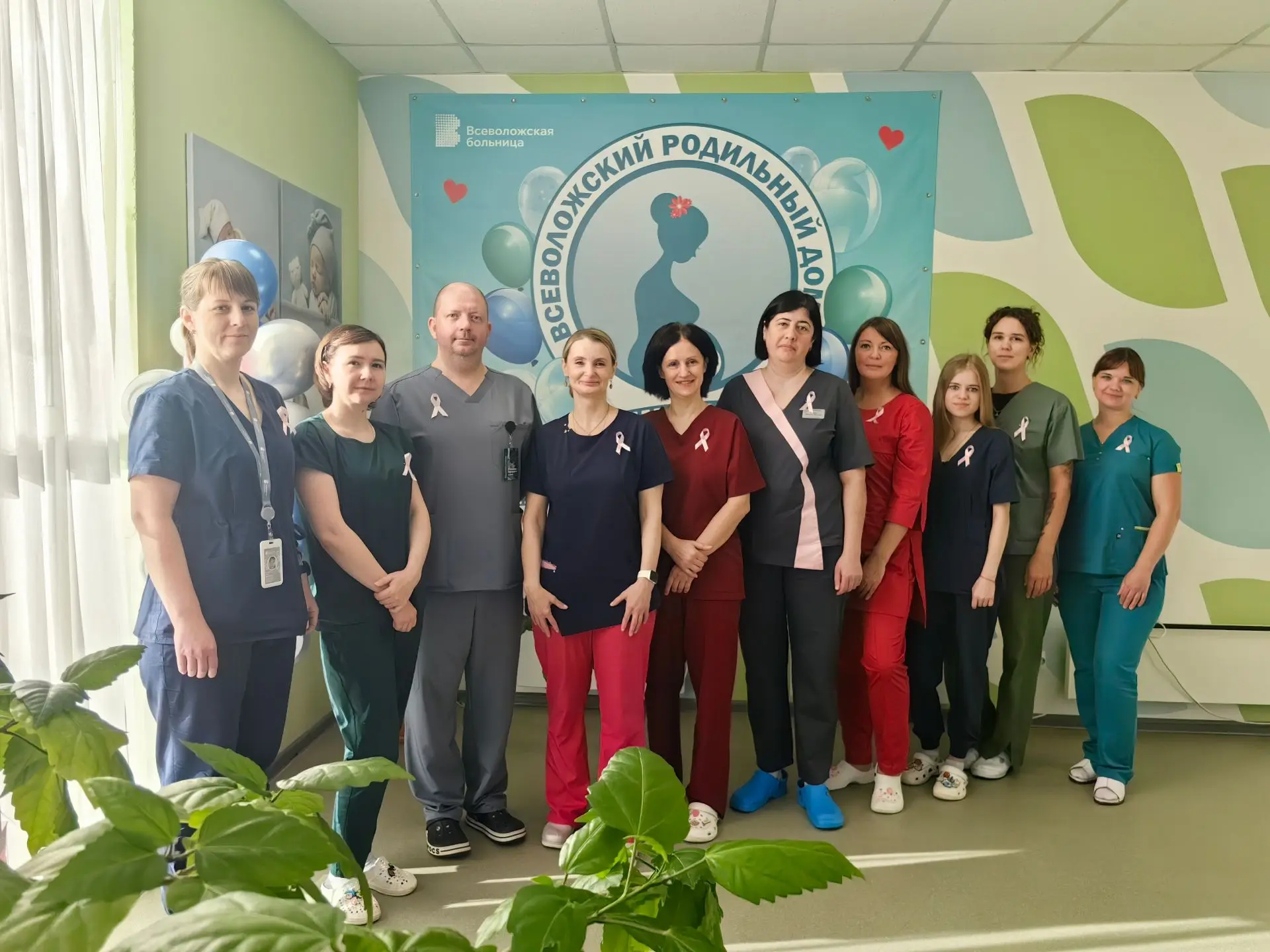 🎀 🚑 Ранняя диагностика спасает жизни: во Всеволожском роддоме состоялась акция #розов...