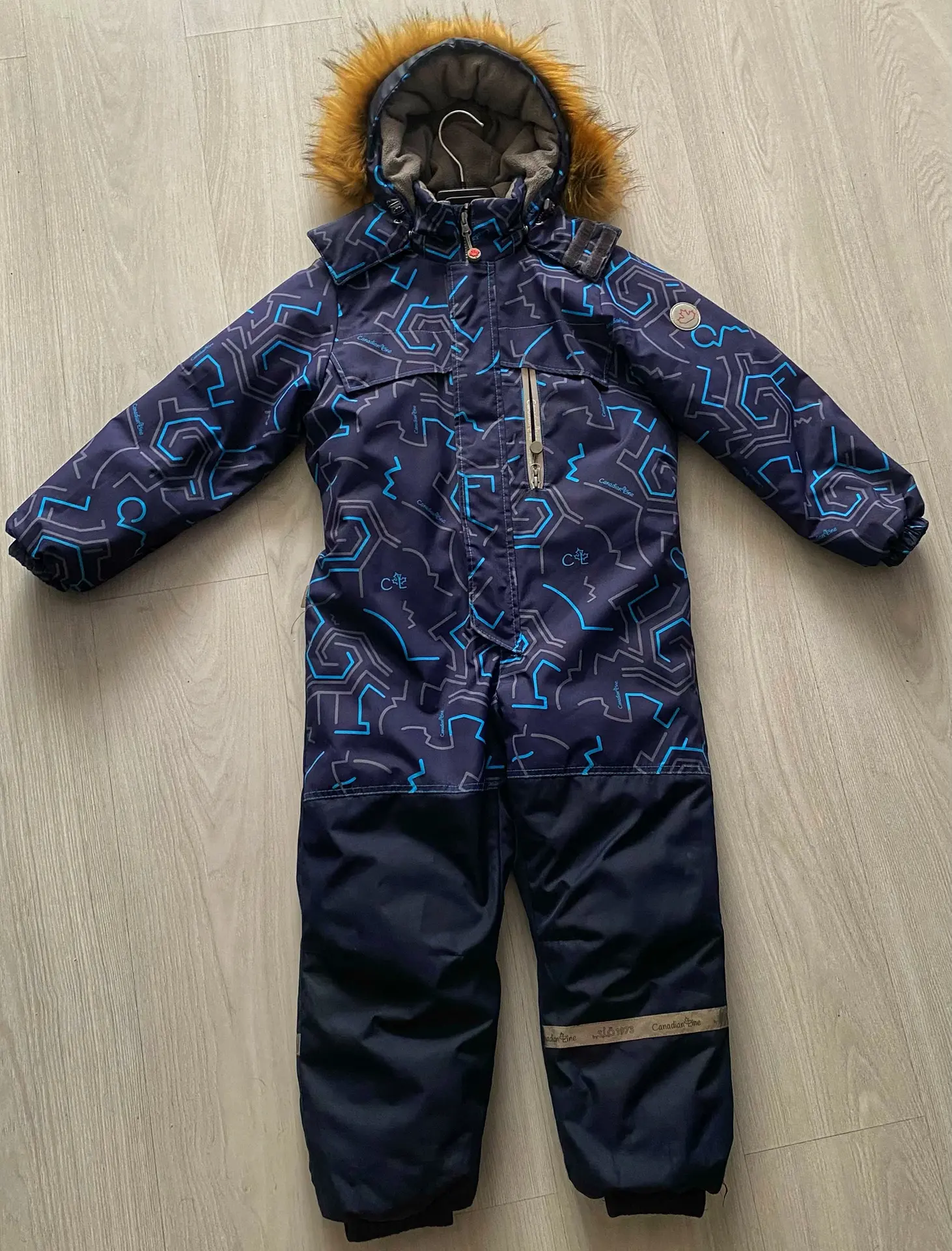 Зимний комбинезон Canadian Line, размер 122 см.