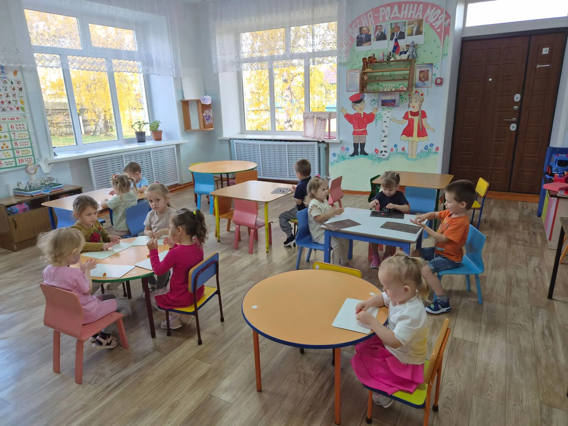 Лепка «Колобок» с младшими дошкольниками
