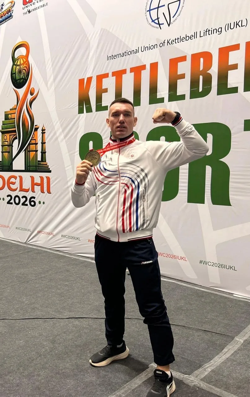 Два жителя Зауралья стали чемпионами мира по гиревому спорту в Индии