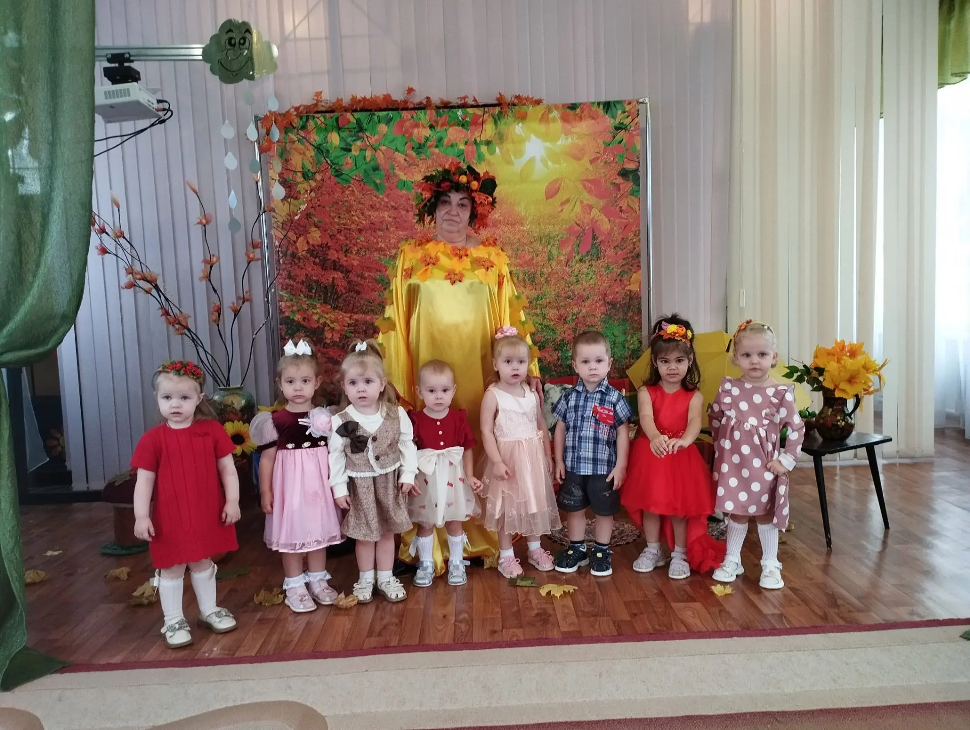 🍂 💐🍂Осенний праздник у самых маленьких ребят в нашем детском саду.