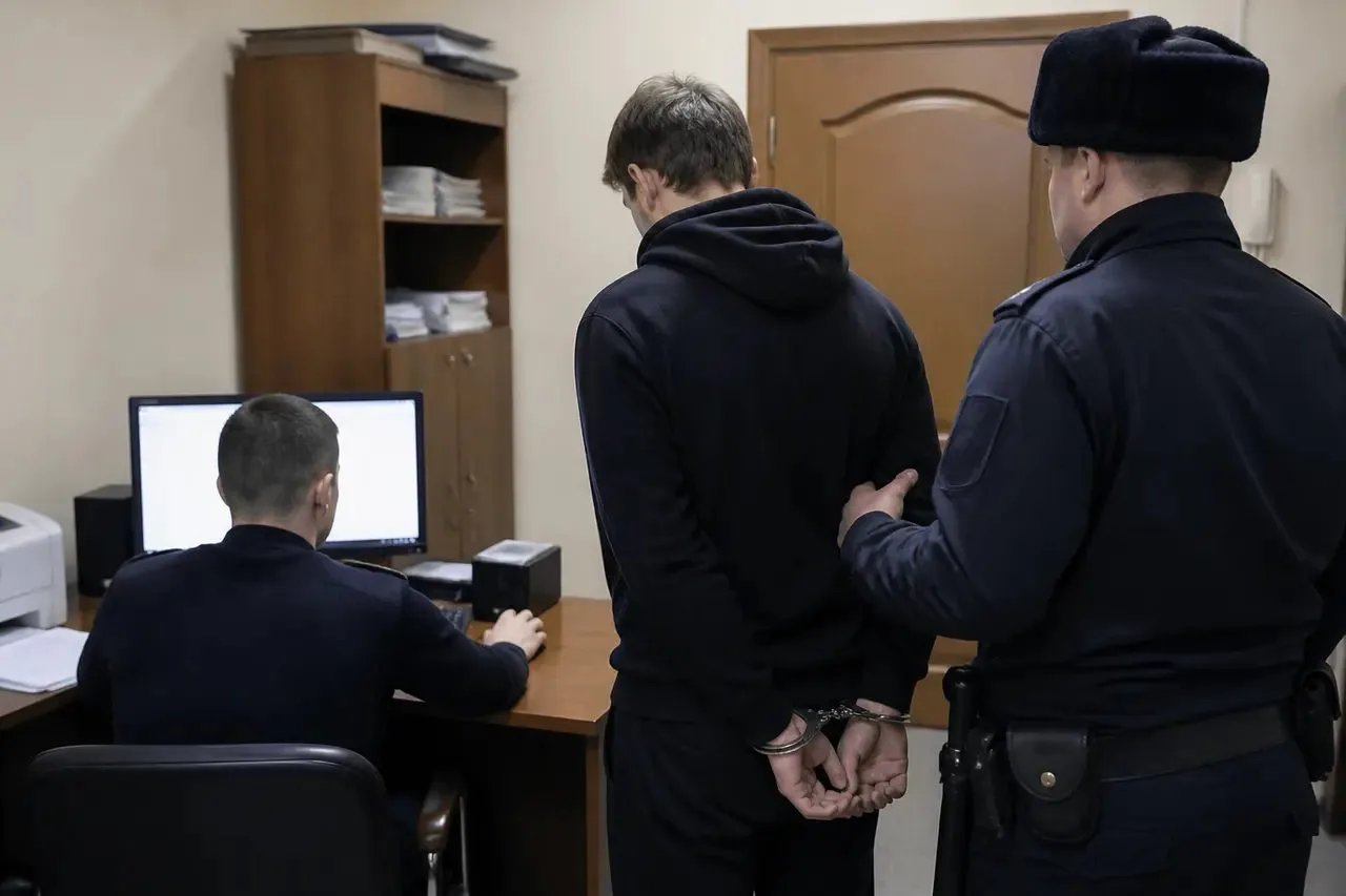 В Нефтеюганске задержан 21-летний студент, подозреваемый во взломе аккаунтов на портале...