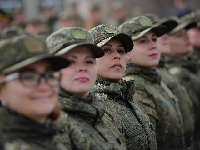 Правительство внесло в Госдуму законопроект о повышении предельного возраста военной сл...