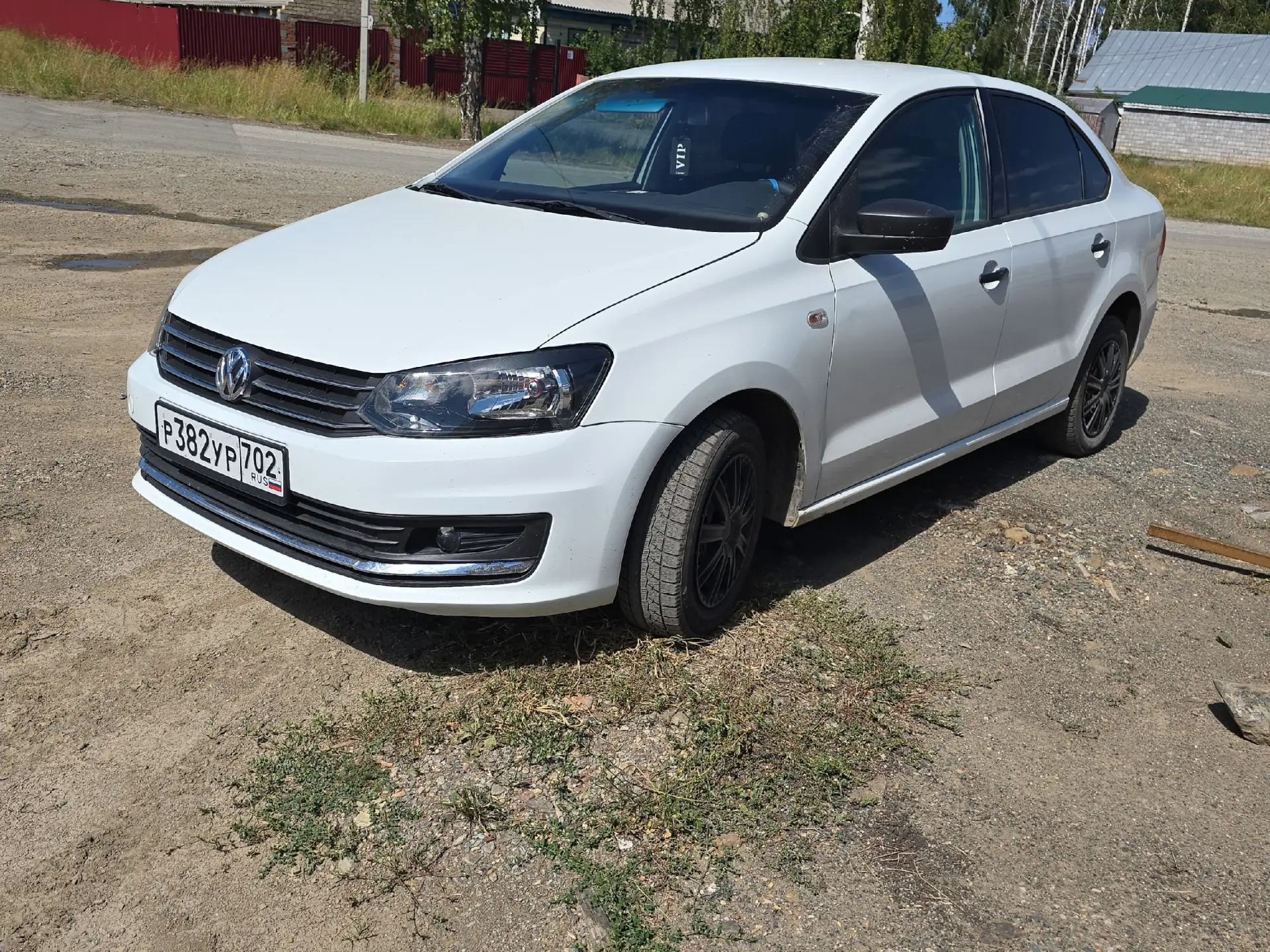 2014 год, двигатель 1.6 цепной ,механика , сигнализация автозапуском, фаркоп , андроид ...