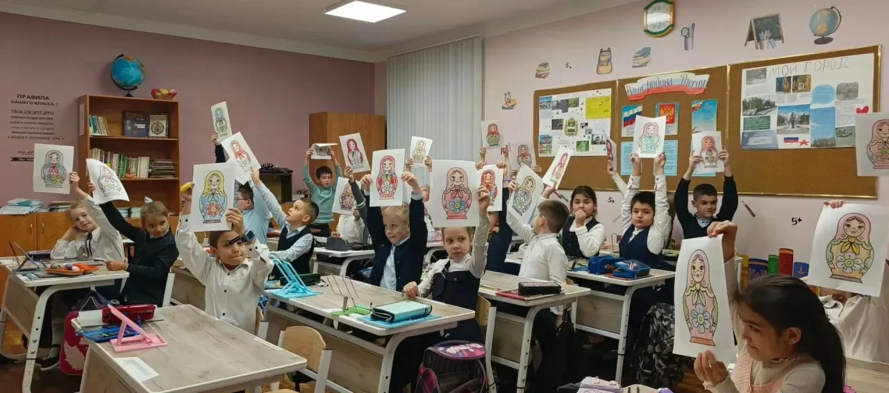 Всероссийский открытый урок чтения  прошел  во 2а, 3б, 4а классах.