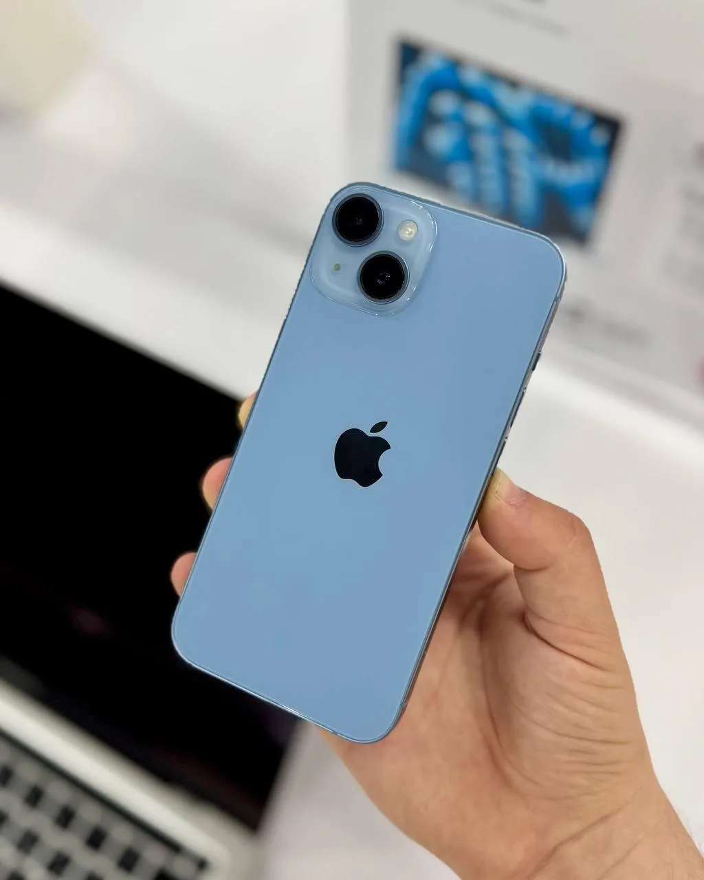 Базовый iPhone