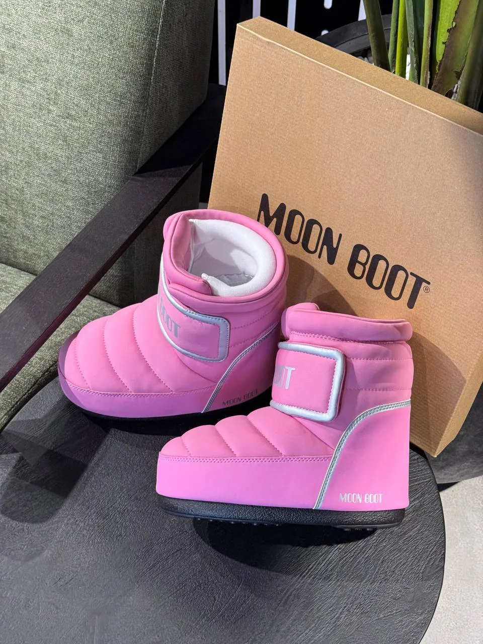 MOON BOOT ✨