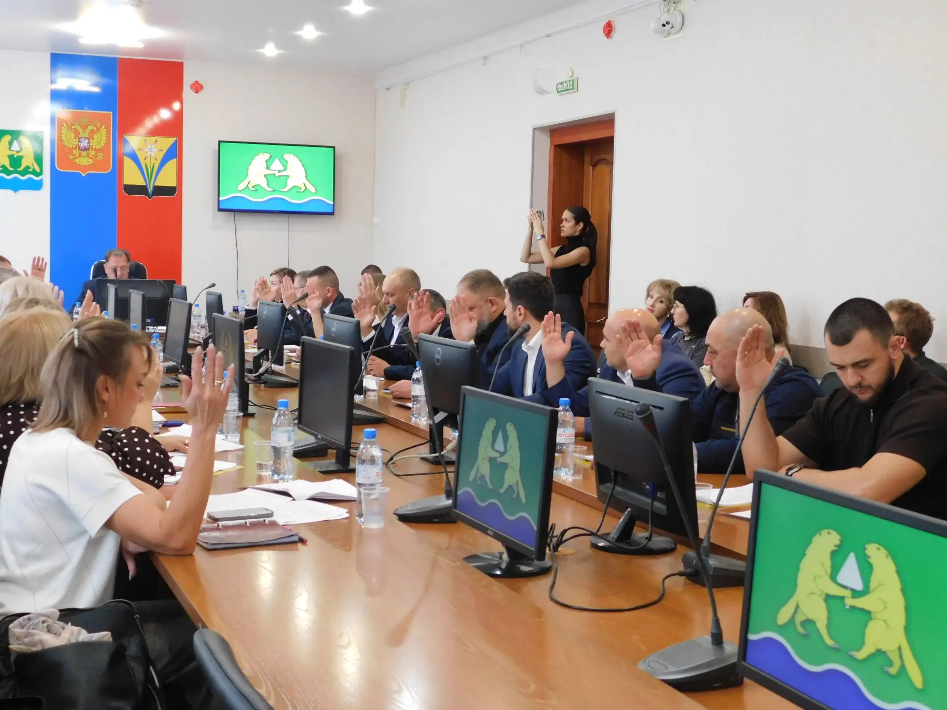 Председателя Совета депутатов города Искитима избрали на первой сессии