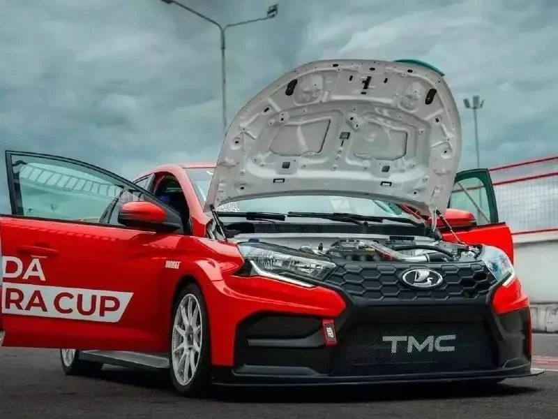🧐 АвтоВАЗ показал гоночную Lada Iskra за 7 млн рублей