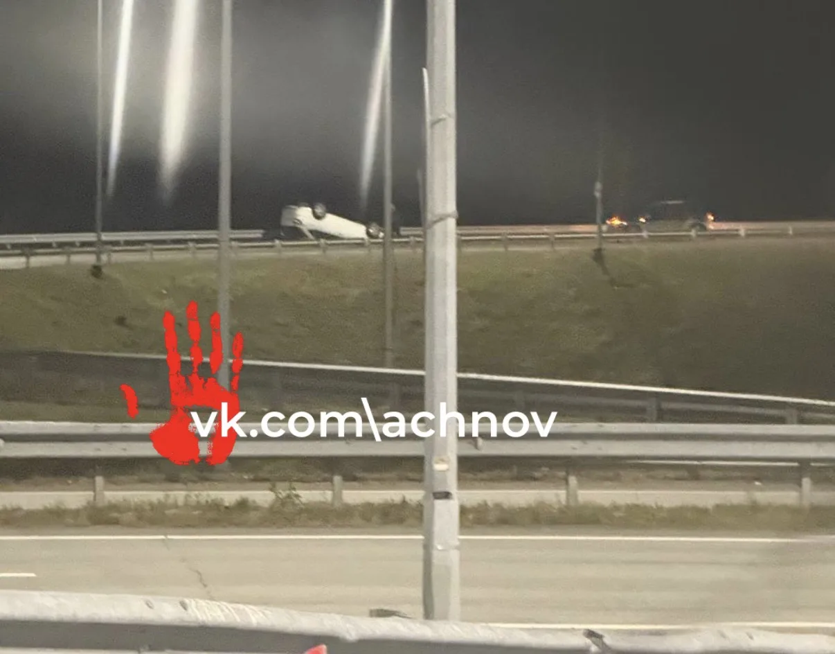 💥 Последствия ДТП с переворотом под Челябинском заснял наш подписчик