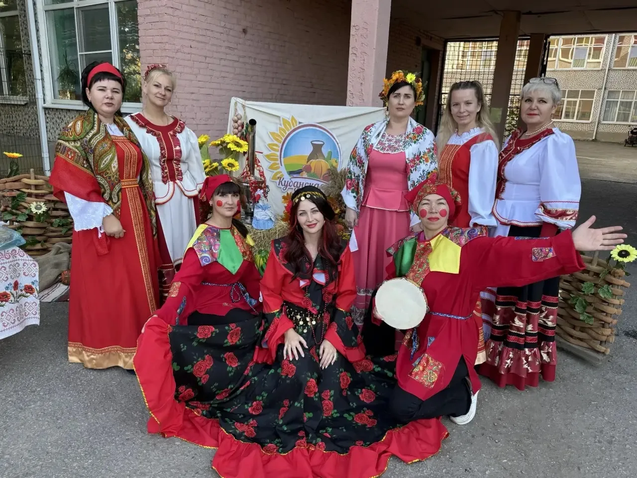 Сегодня в нашем детском саду прошел яркий осенний праздник, который плавно перерос в шу...