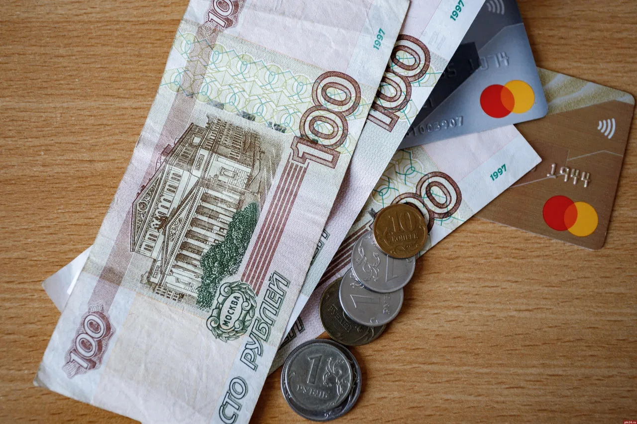 💳 Кредитная ловушка: долги по налогам стали причиной массовых блокировок пополнения кр...