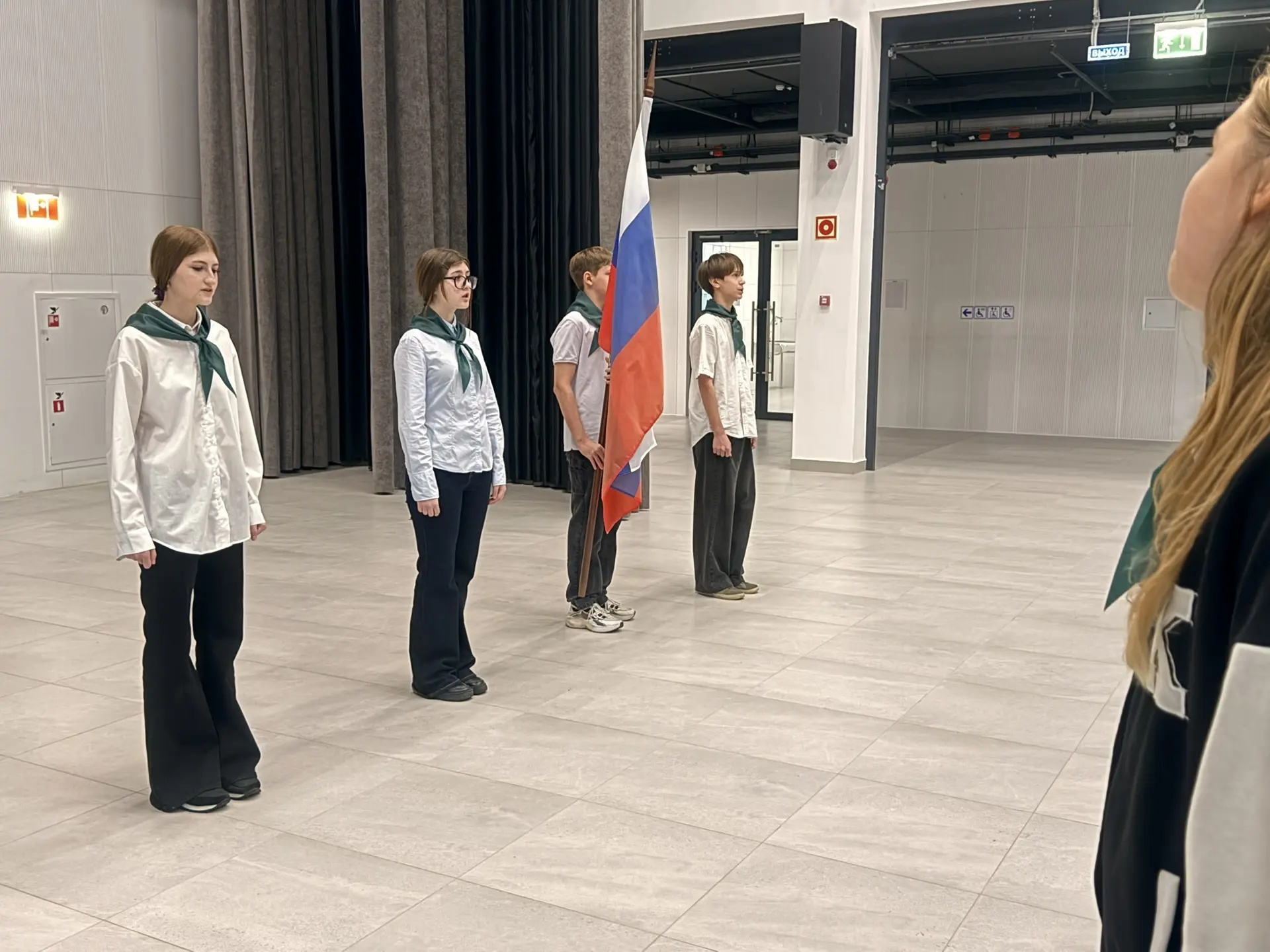 🇷🇺 Новая неделя — новые встречи, идеи и возможности!