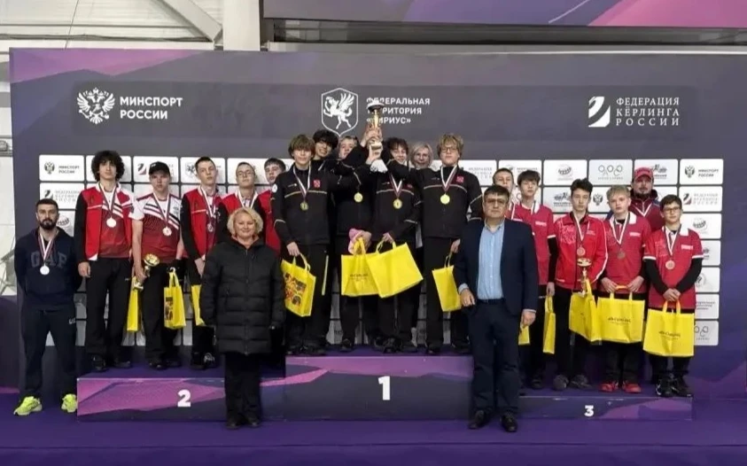 🥉 Бронзовые медали на Всероссийских соревнованиях по кёрлингу!