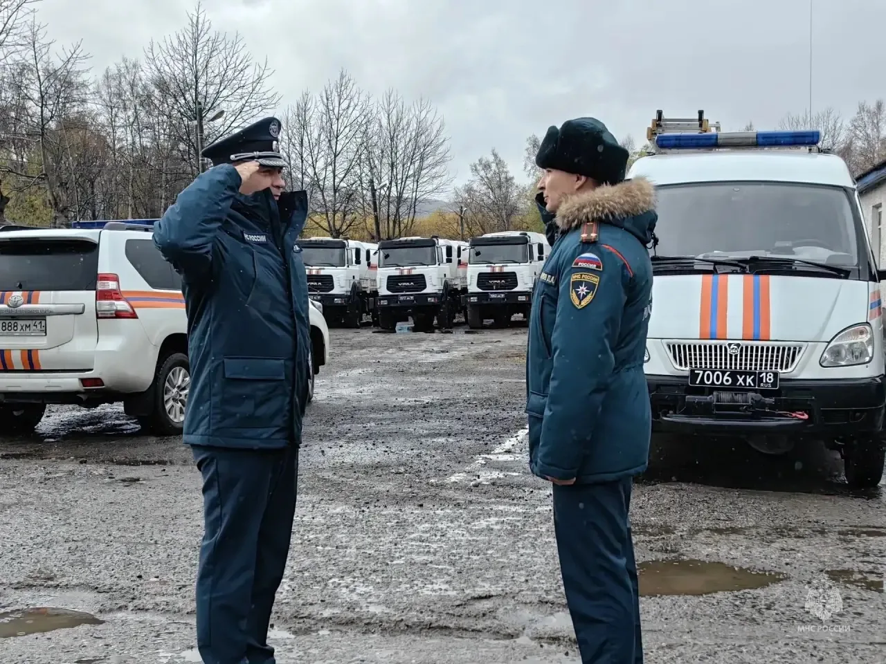 Делегация МЧС России продолжает работу на Дальнем Востоке