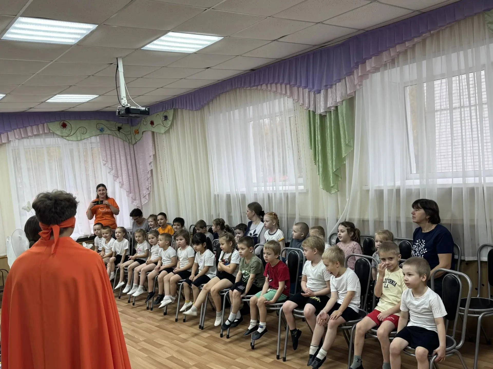 Всероссийская социальная кампания «Продвижение безопасности»: развлечение "Школа суперг...